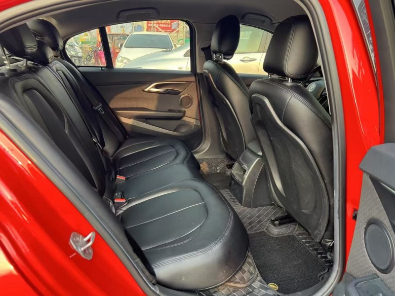 平顶山19年宝马1系4