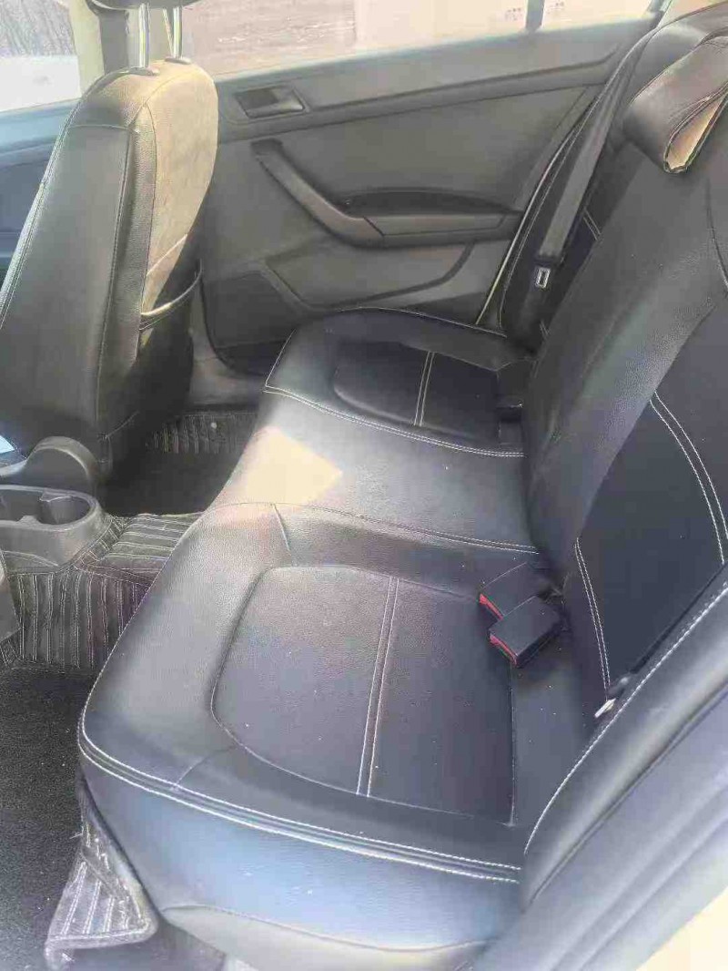 平顶山19年大众桑塔纳5