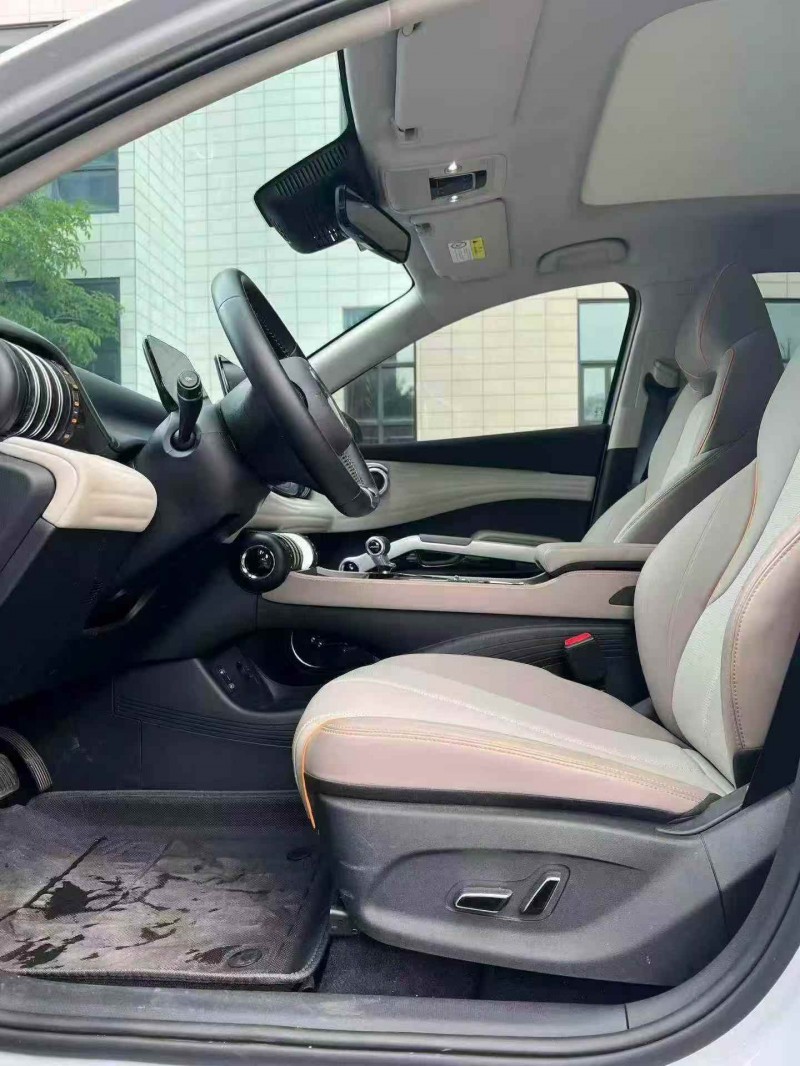 广州24年比亚迪元新能源5