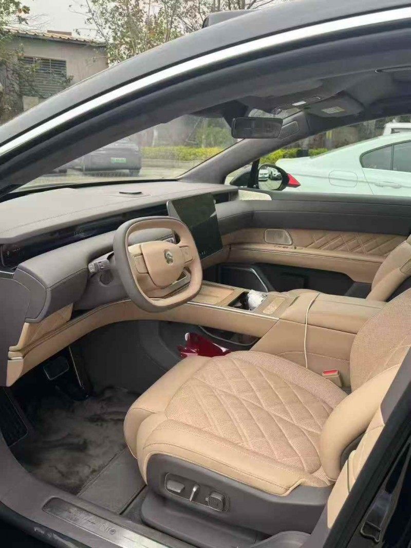 廣州25年蔚來ET94