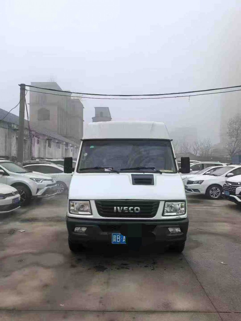 平頂山19年依維柯得意1