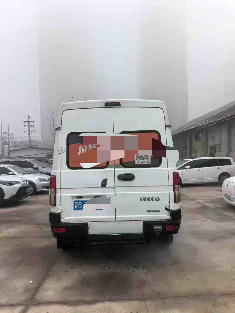 平頂山19年依維柯得意7