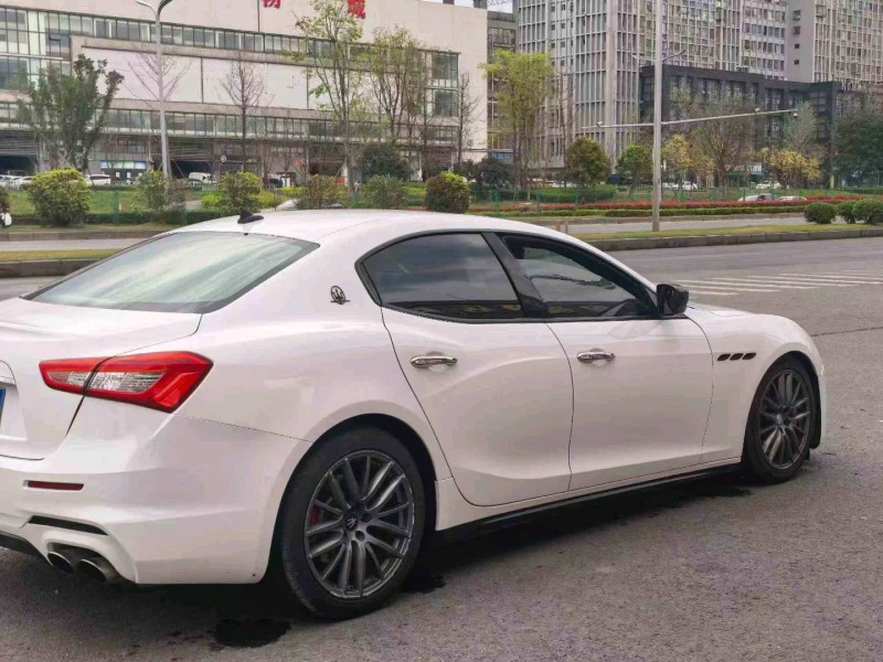 德阳16年玛莎拉蒂Ghibli8