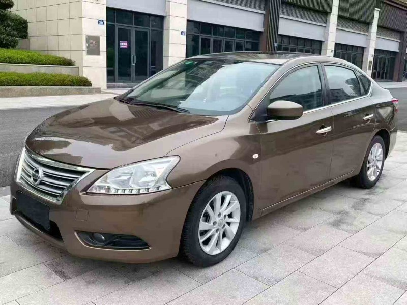 重庆16年日产轩逸3