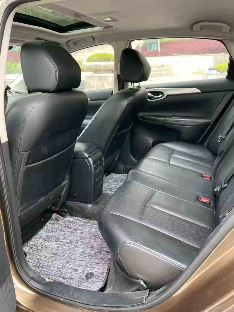 重庆16年日产轩逸4