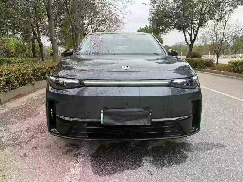 邵阳25年零跑汽车C101