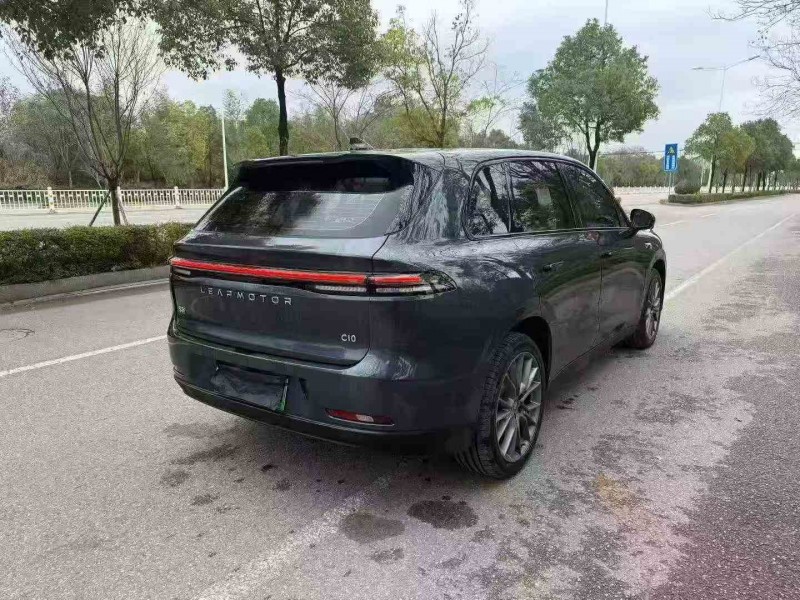 邵阳25年零跑汽车C107