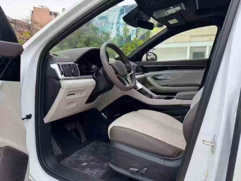 珠海25年比亚迪宋4