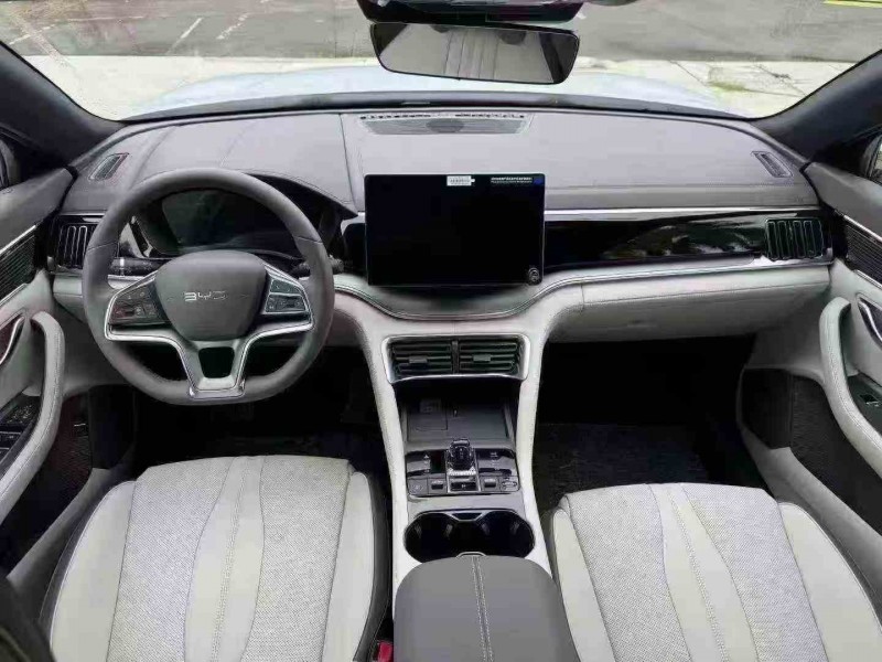 珠海25年比亚迪宋5