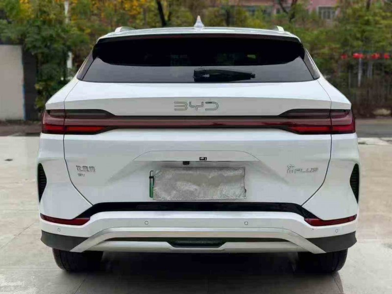 珠海25年比亚迪宋9