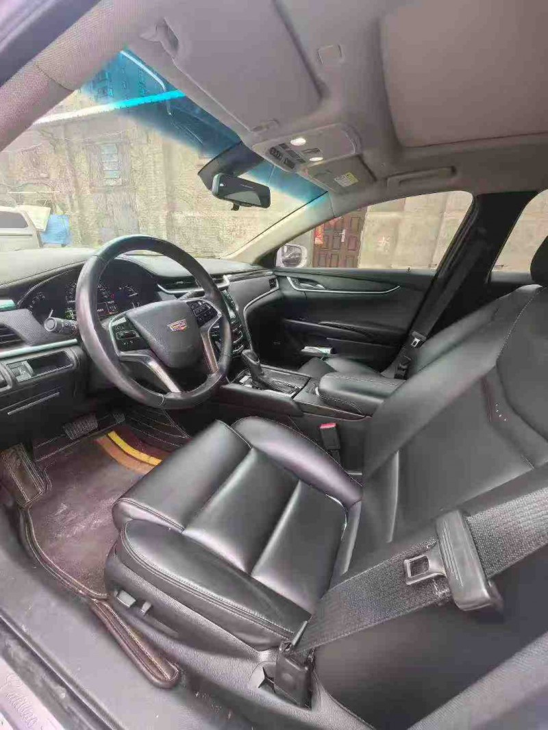 平顶山19年凯迪拉克XTS8