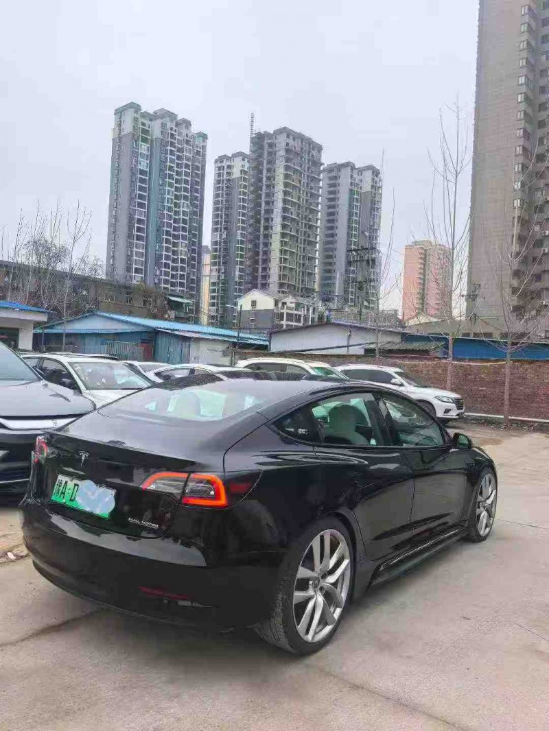 平顶山21年特斯拉MODEL 35