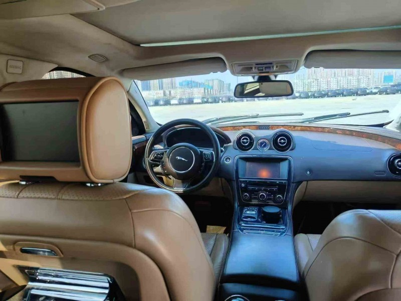 常德12年捷豹XJL4