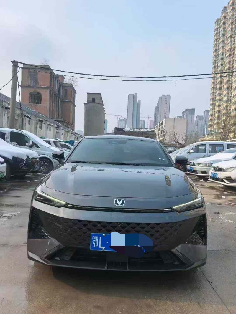 平頂山25年長安汽車UNI1