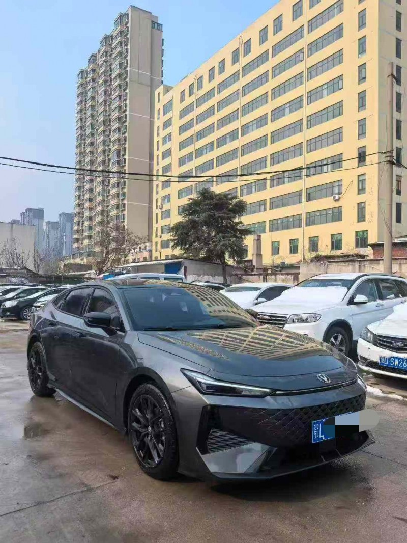 平頂山25年長安汽車UNI2