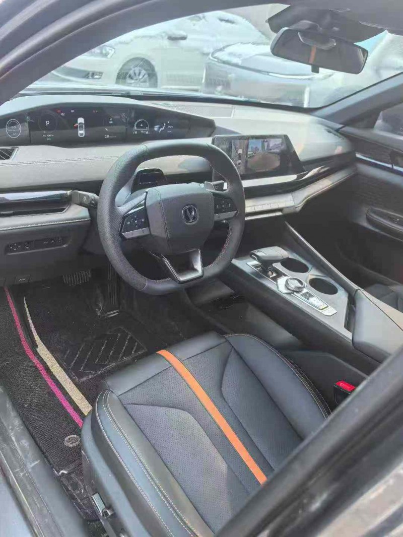 平頂山25年長安汽車UNI3