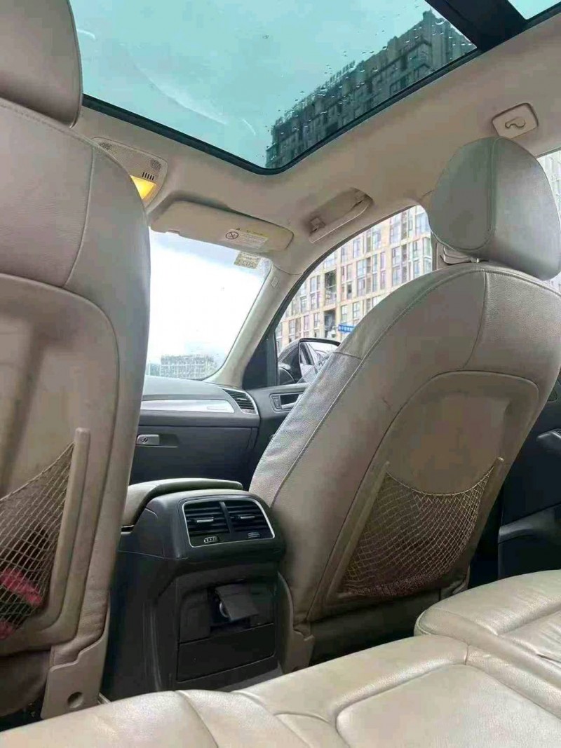 德陽15年奧迪Q53