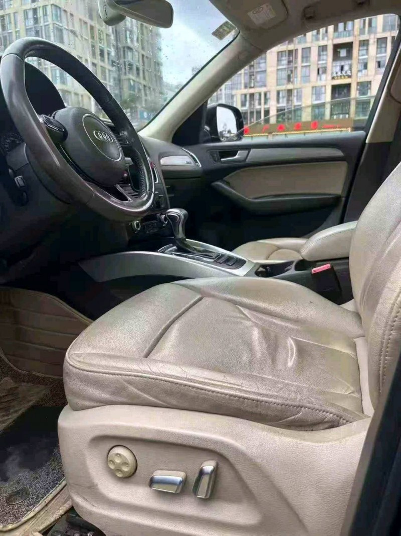 德陽15年奧迪Q57