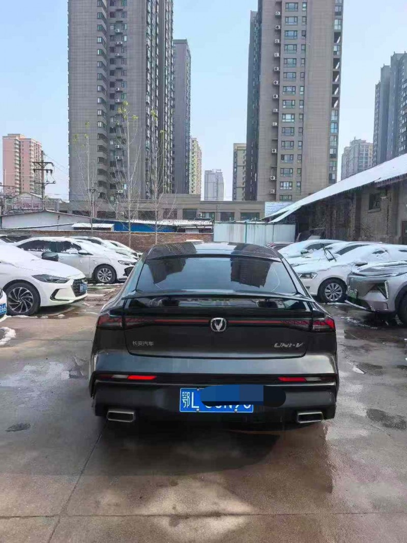 平頂山25年長安汽車UNI8