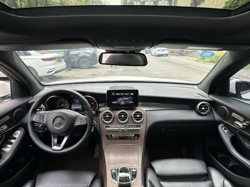 成都16年奔馳GLC5