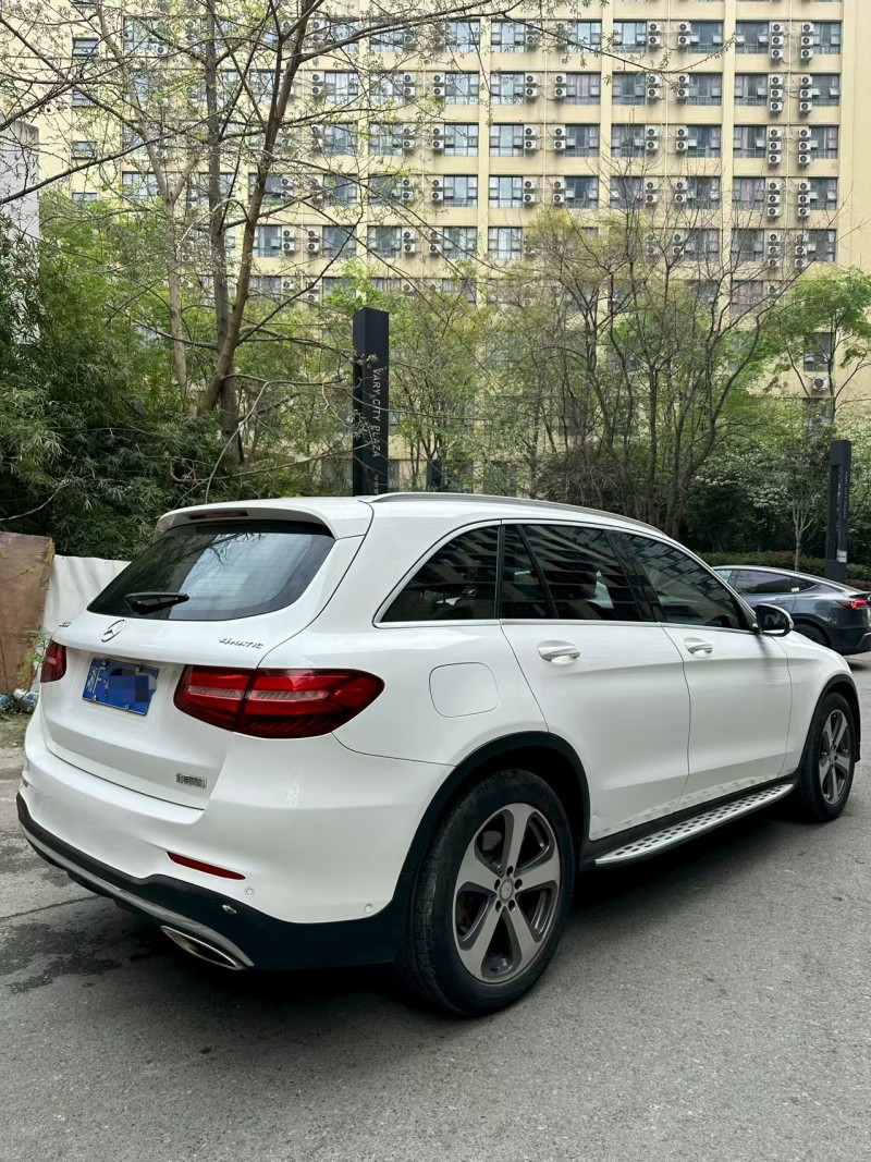成都16年奔馳GLC9