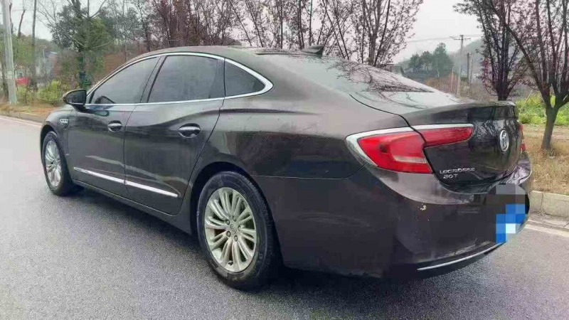 岳陽18年別克君威7