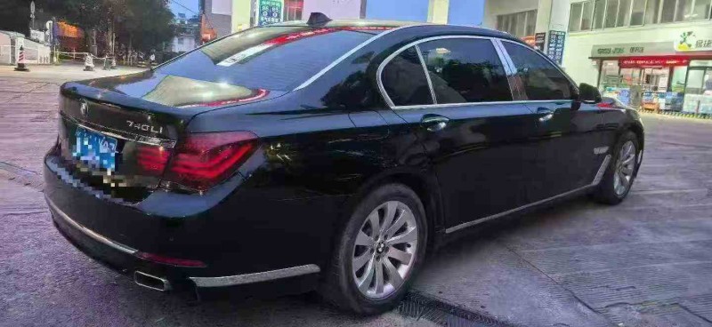 欽州14年寶馬7系8