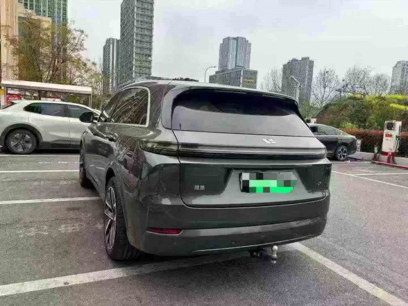 重庆25年理想L87