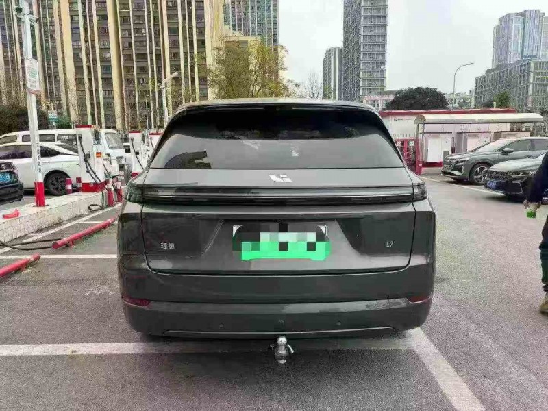 重庆25年理想L89