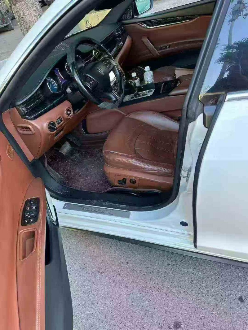 欽州15年瑪莎拉蒂總裁4