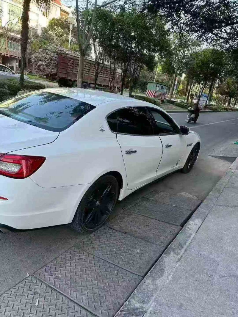 欽州15年瑪莎拉蒂總裁8