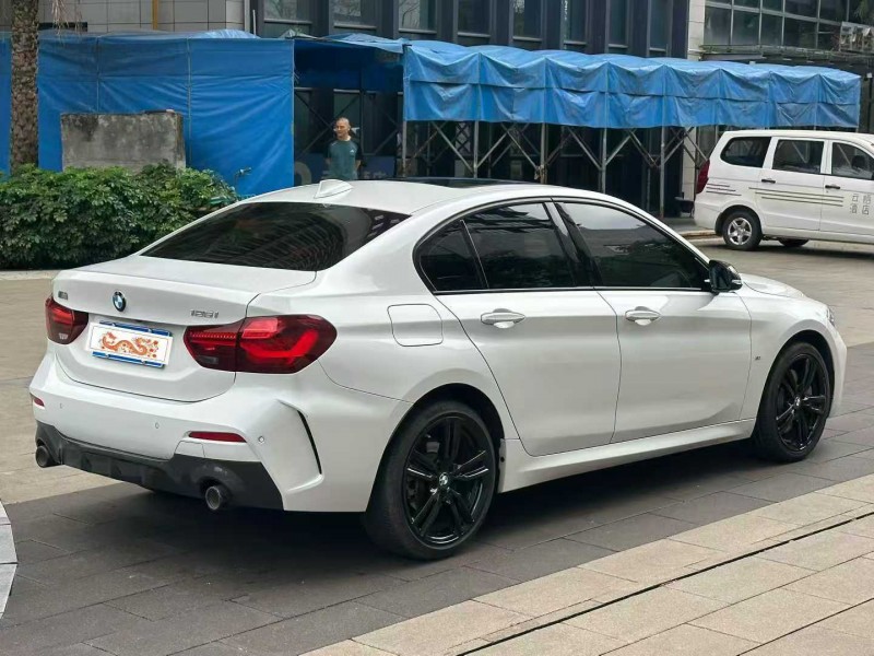 佛山23年宝马1系8