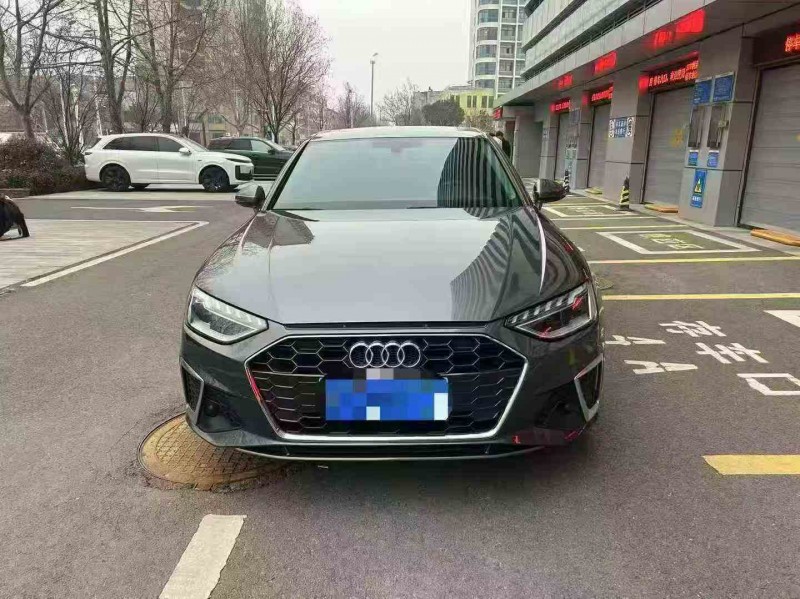 銅陵21年奧迪A4L1