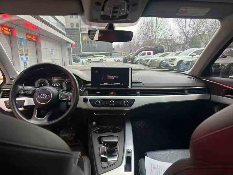 銅陵21年奧迪A4L5