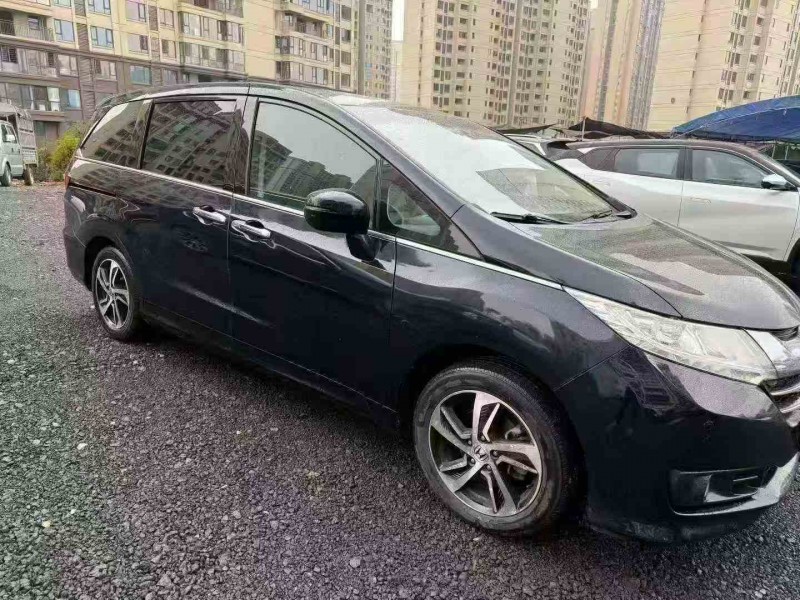 張家界16年本田奧德賽3