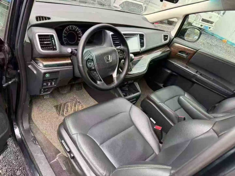 張家界16年本田奧德賽4