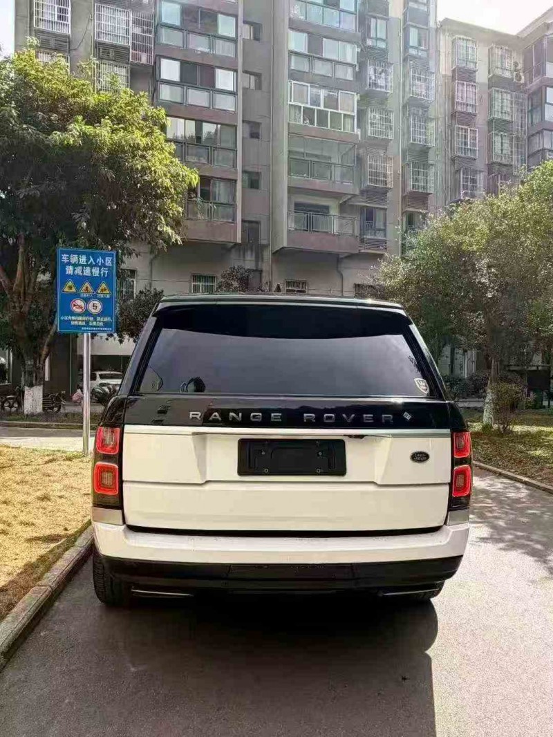 重慶19年路虎攬勝運動9