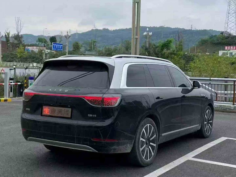 重慶24年華為智選問界8