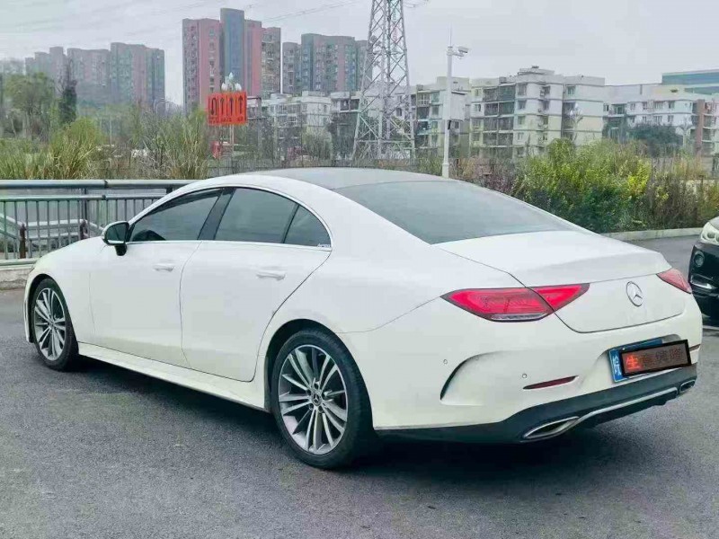 重慶22年奔馳CLS7