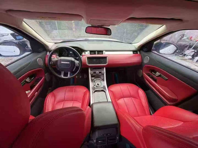 汕頭17年路虎極光5