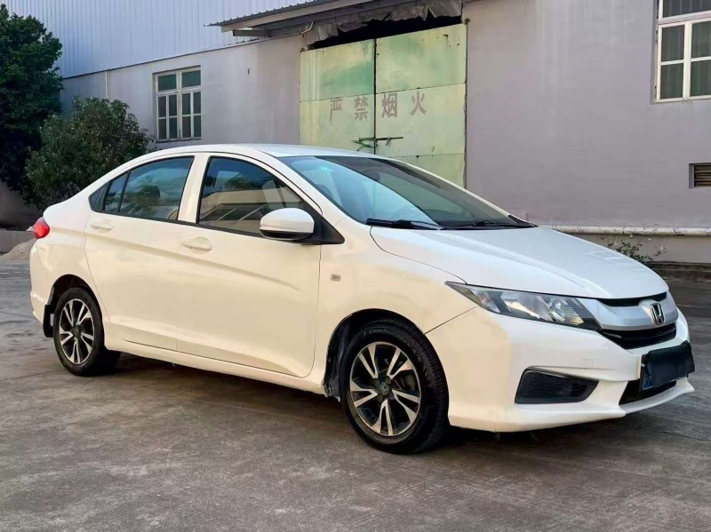 漳州17年本田锋范2