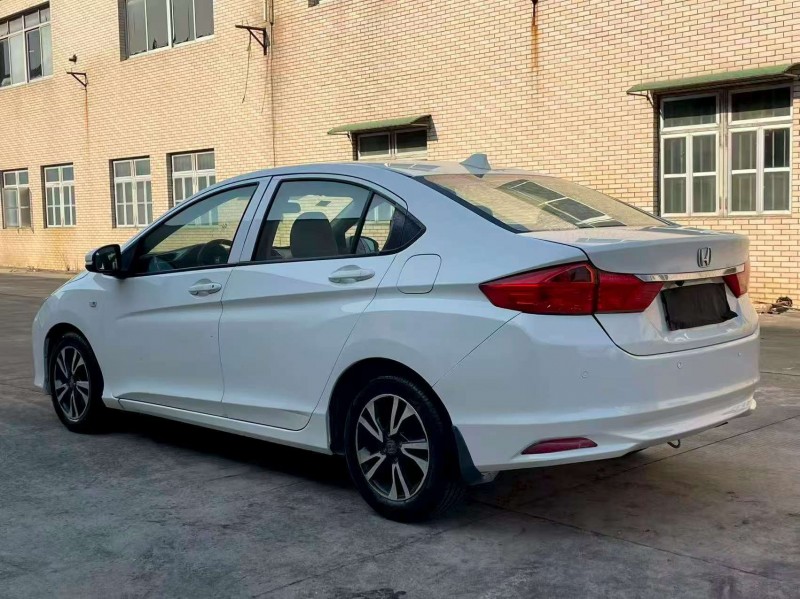 漳州17年本田锋范8