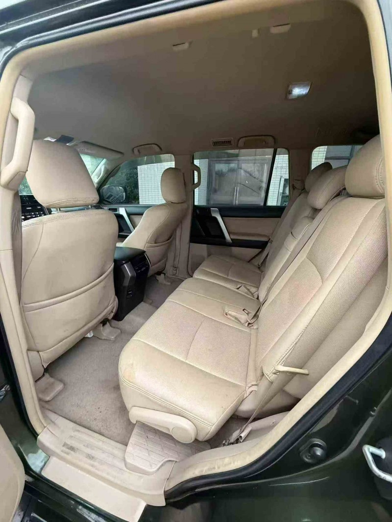 北海12年丰田普拉多4