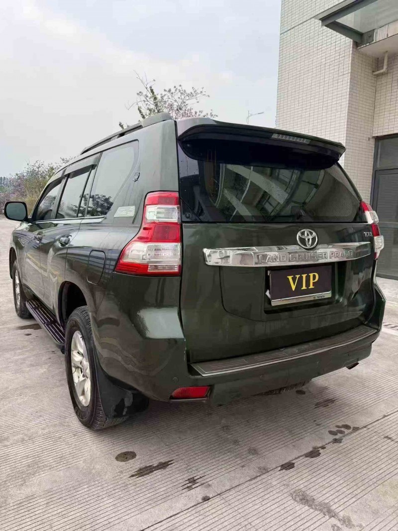 北海12年丰田普拉多7