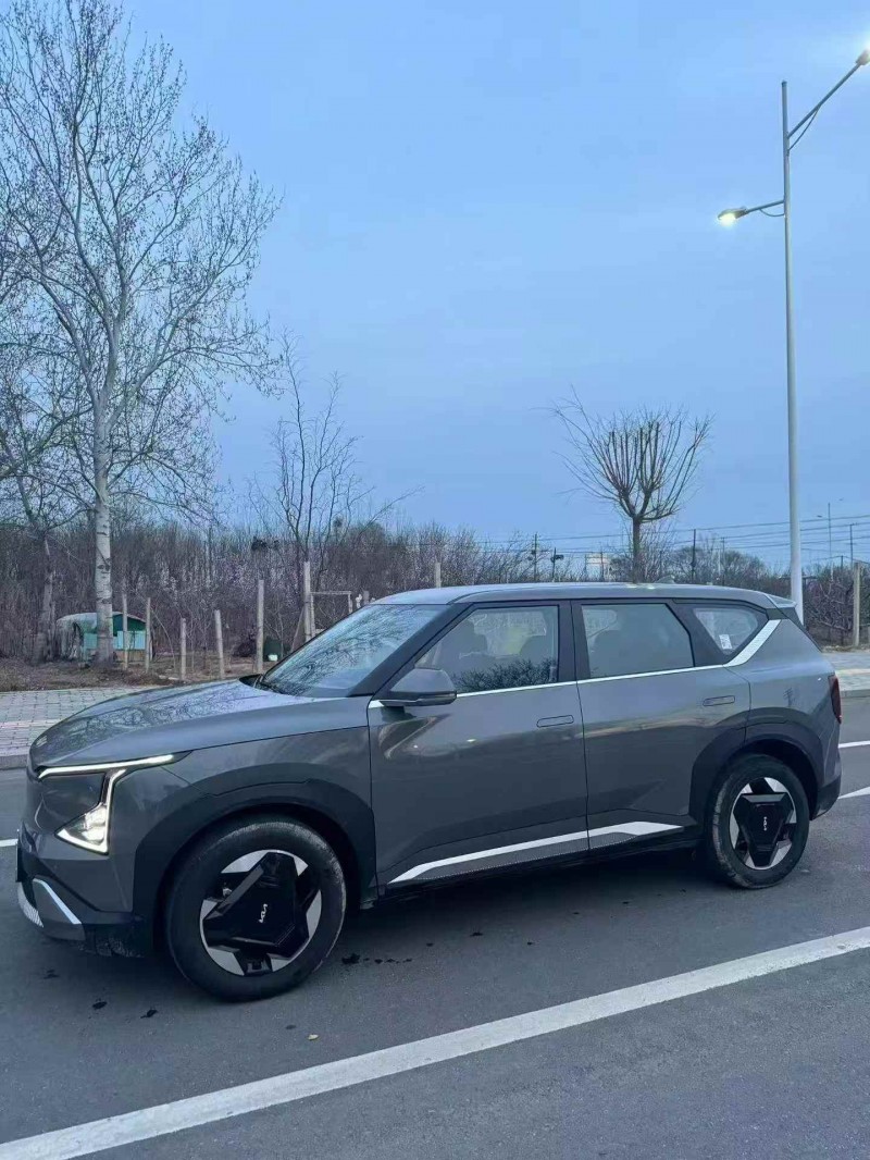 泸州26年起亚EV52