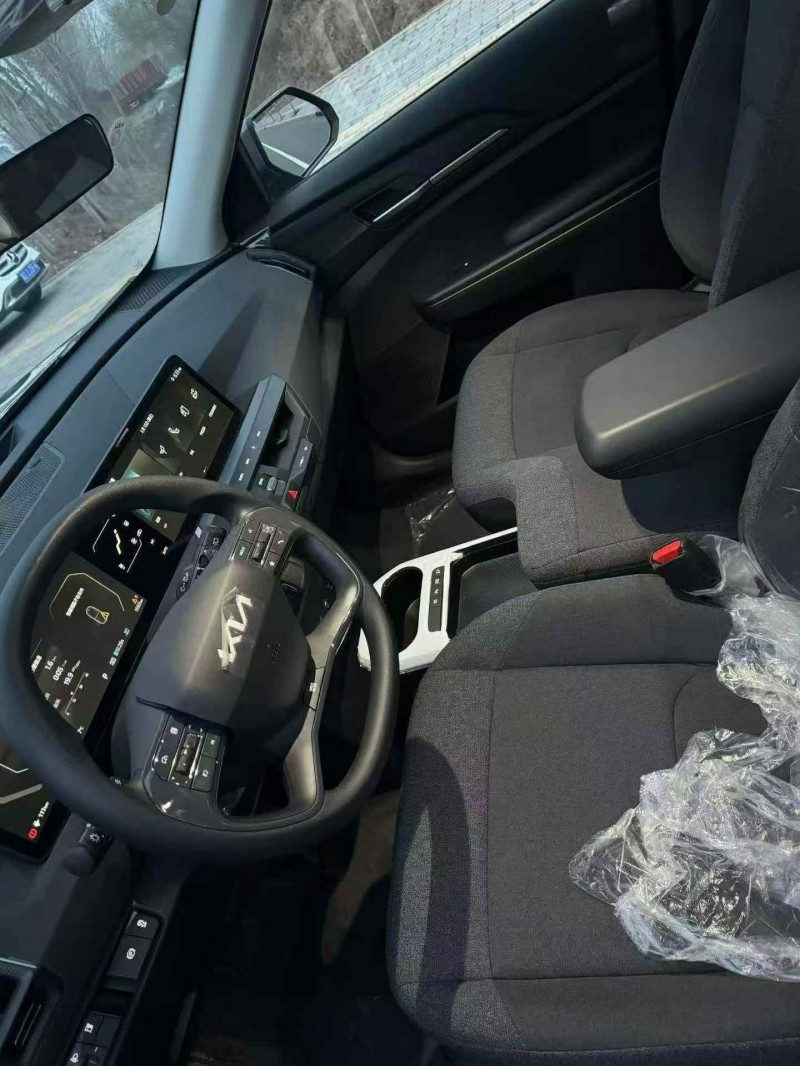 泸州26年起亚EV57