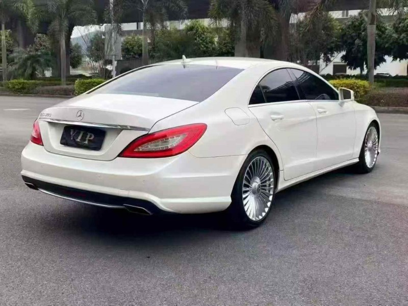 三明15年奔驰CLS8