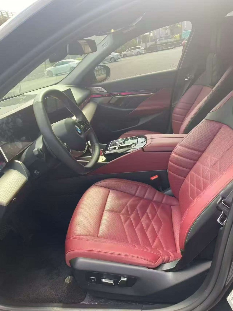 漳州24年宝马5系4