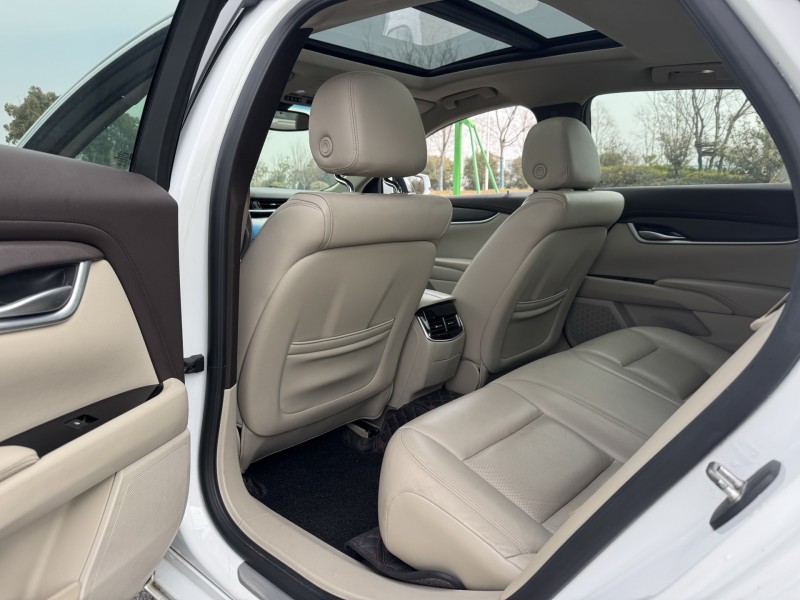 盐城16年凯迪拉克XTS8