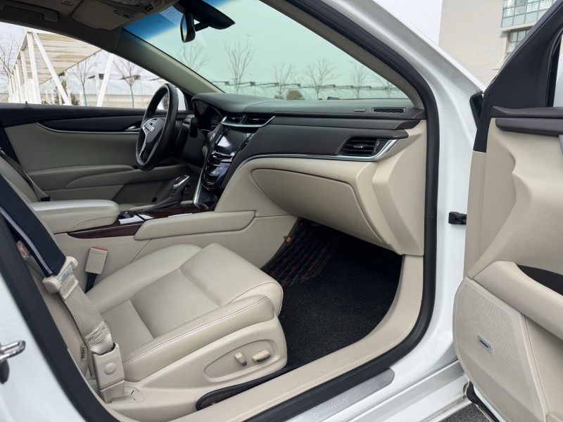 盐城16年凯迪拉克XTS9